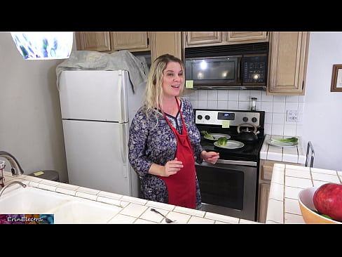 ❤️ A madrasta o ordenha na cozinha antes de sua data ❤❌ Porno vídeo em pt-br.analizatorkrovi.ru ❤